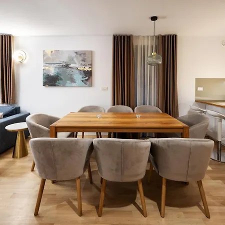 Apartment Luxury Stilla