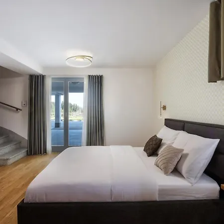 Luxury Stilla